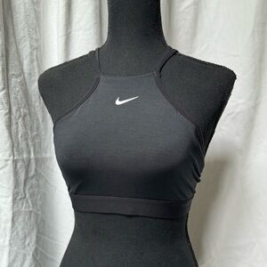 NIKE Womens halter sports bra